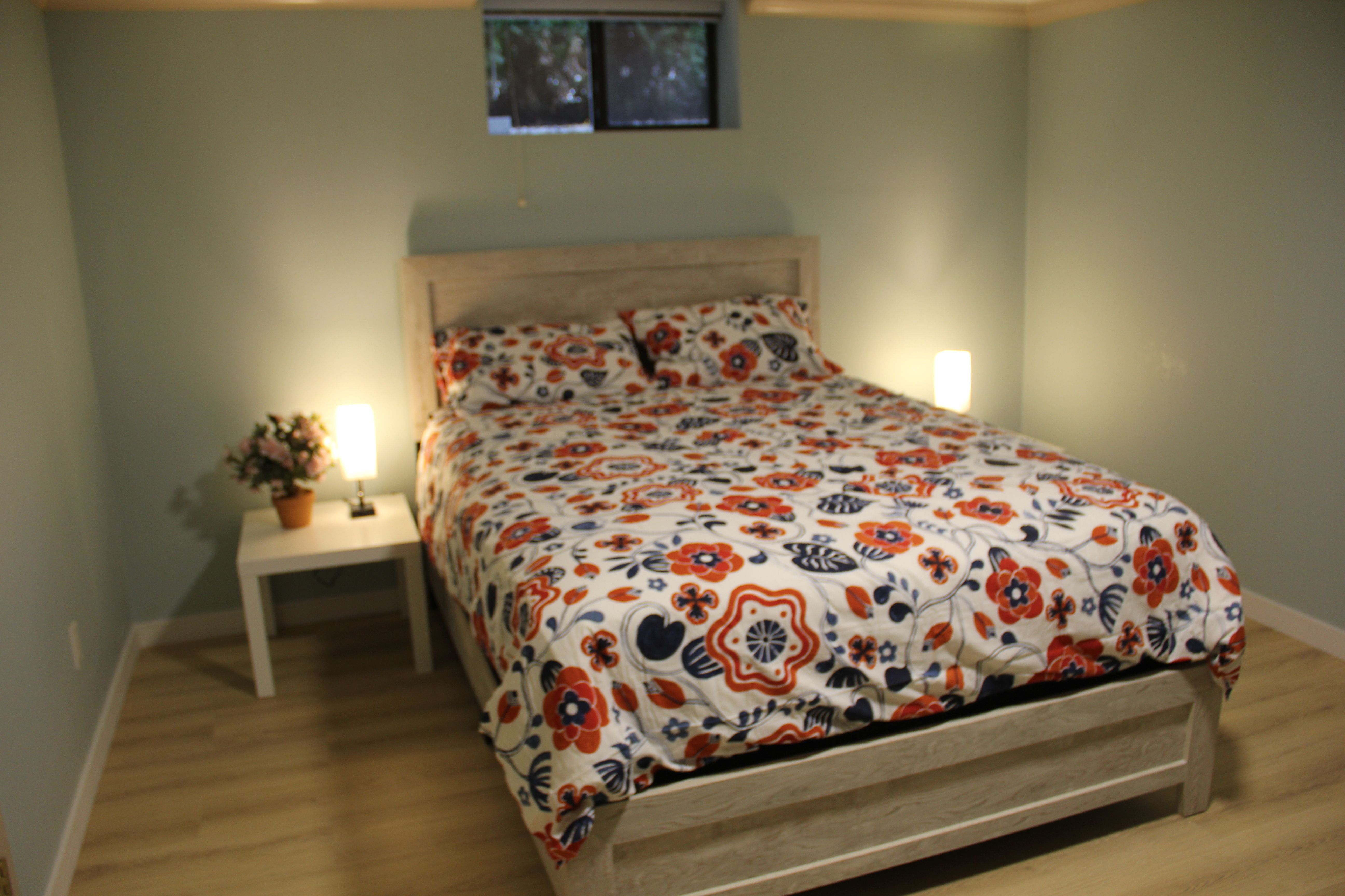 Cozy Private Room 8 for 1 Person in Burquitlam - Affordable Rent